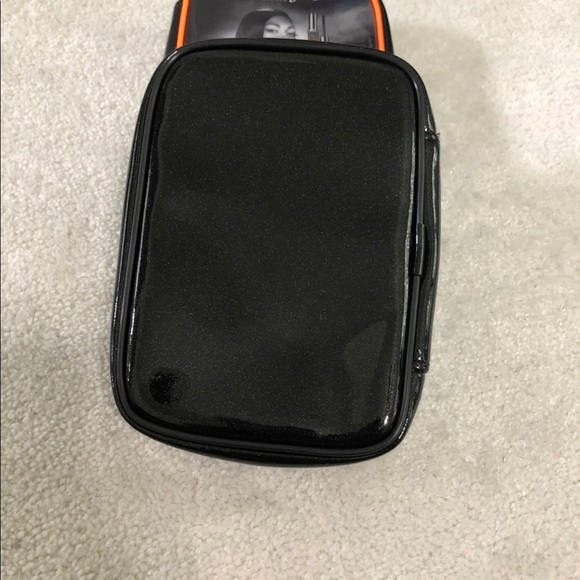 BENEFIT Cosmetics Storage Pouch DUO - Picture 6 of 12